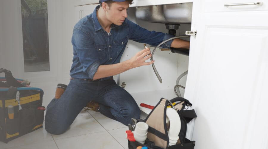 Local water heater installation in Iola, KS